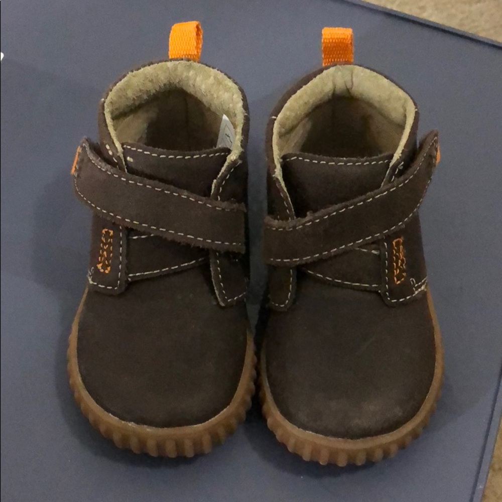 Toddler Stride Rite brown boots!